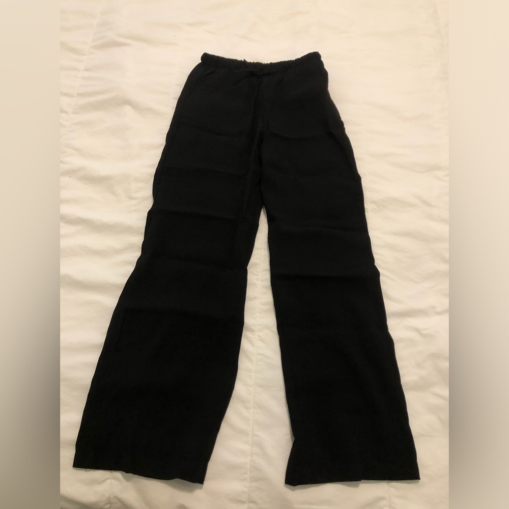 Aritzia Flowy Pants